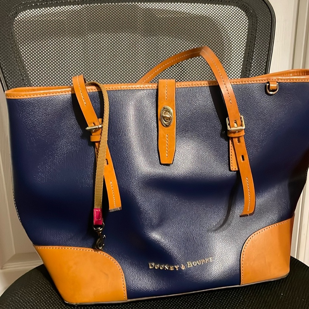 Dooney & Bourke Navy Blue and Tan Pebble Leather Tote Great Condition